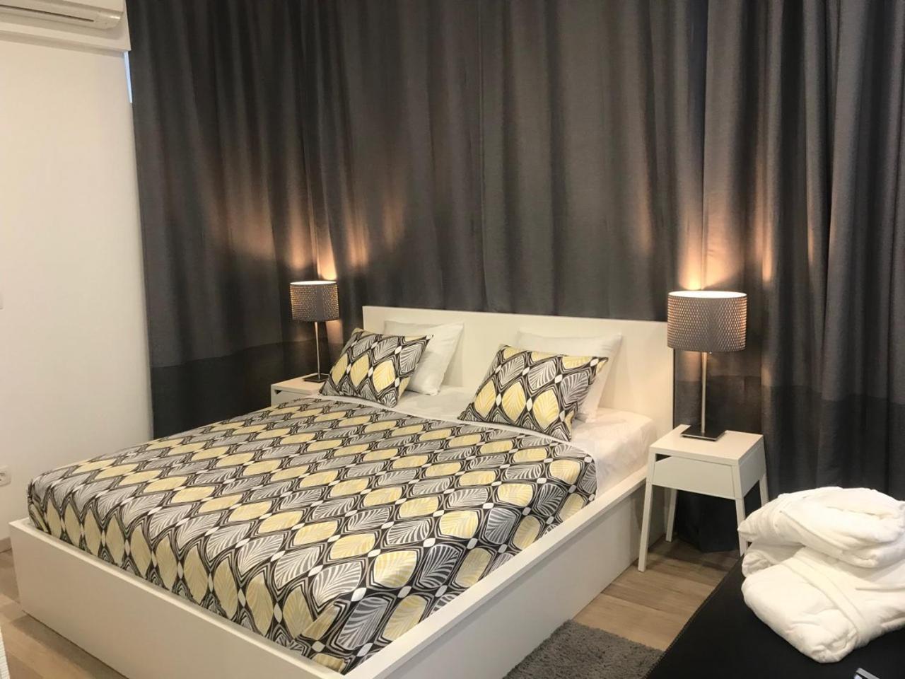 Apartment Aspalathos Centar - City Center, A Few Minutes' Walking Distance To The Unesco Palace, Parking Lot In Front Of The Apartment Split Kültér fotó